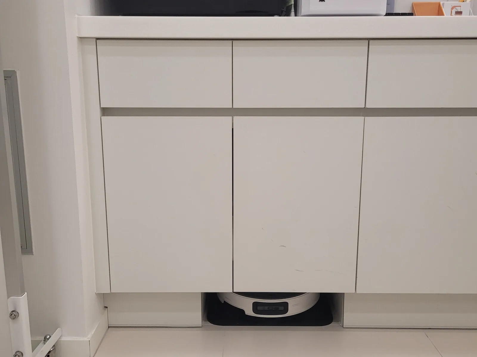 로봇청소기 수납장 가격